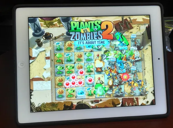 game online iOS - Plants vs. Zombies